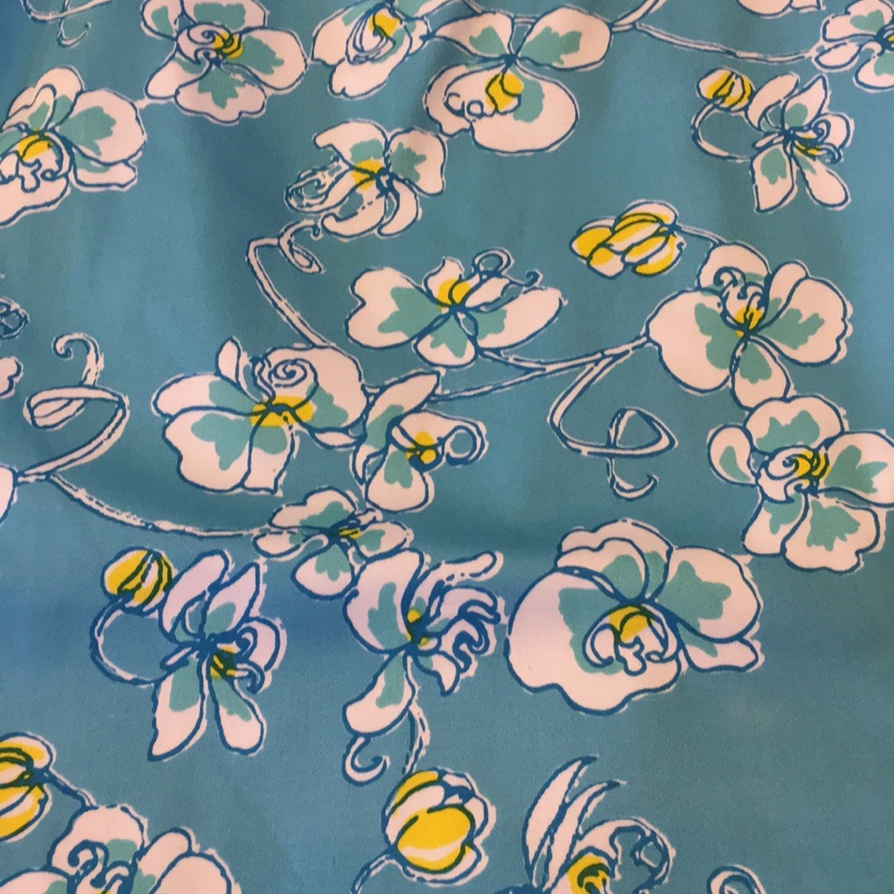 NWOT Floral Capris Sz 10.  🌸 - Picture 5 of 5